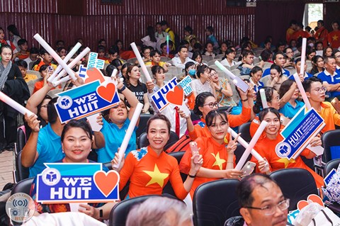 Hội diễn văn nghệ Công nhân viên chức, người lao động cấp Khối năm 2023 "Rực rỡ sắc màu HUIT"